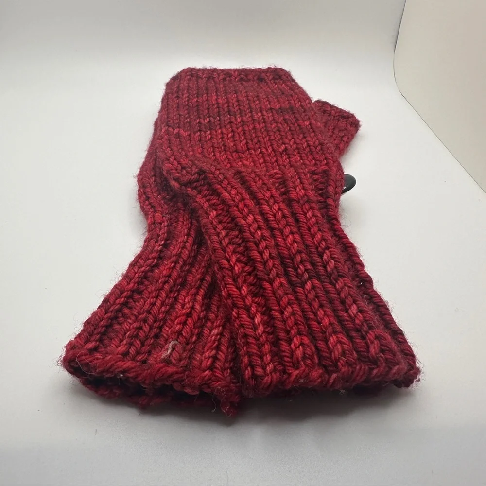Red Knit Fingerless Gloves with Button